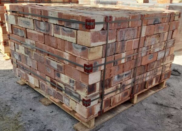 Cheshire Pre War Weathered Pressed 73mm Bricks (Pack of 360) - Image 2