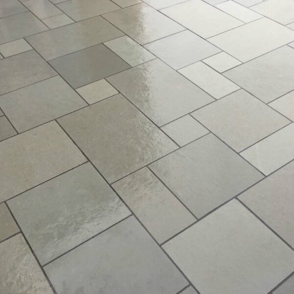 Dove Grey Indian Limestone Paving Slabs – 900x600mm – 22mm Calibrated  £239.00 – £419.00 inc. VAT - Image 3